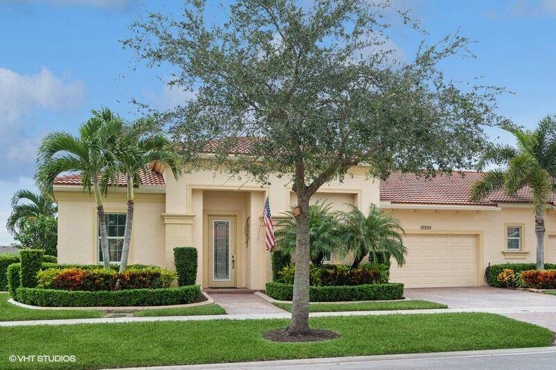 Premium lot villa offers 2 bedrooms, 2 full baths, plus a den office for optimal flex space.