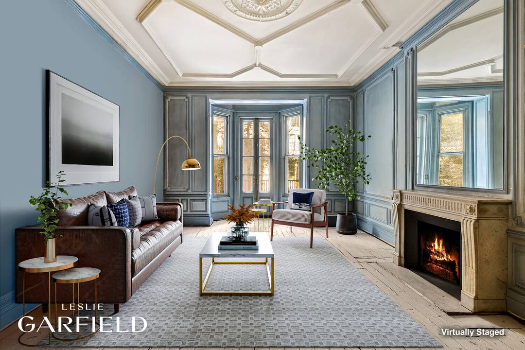 Bring your architect ! Located in the coveted Treadwell Farms Historic District, this five story townhouse with full basement and deep garden offers a rare opportunity to create a fully ...