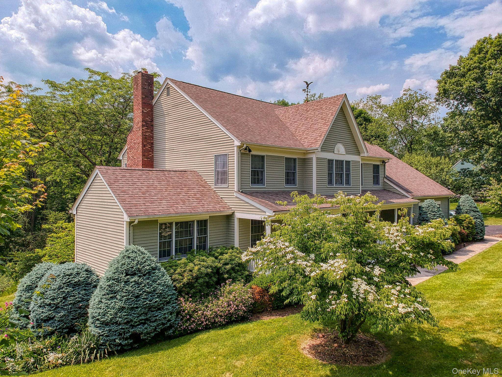 CRYSTAL CLEAR HOME where classic colonial charm meets modern pizazz and energy efficiency in one of Warwick s most sought after, well established neighborhoods known for its elegant country homes ...