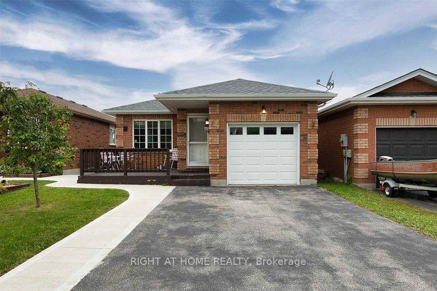 No Backyard Neighbors And No Front Yard Neighbors In This Open Concept 2 Bed, 1 Bath Main Floor Bungalow In Prime Holly, Barrie.