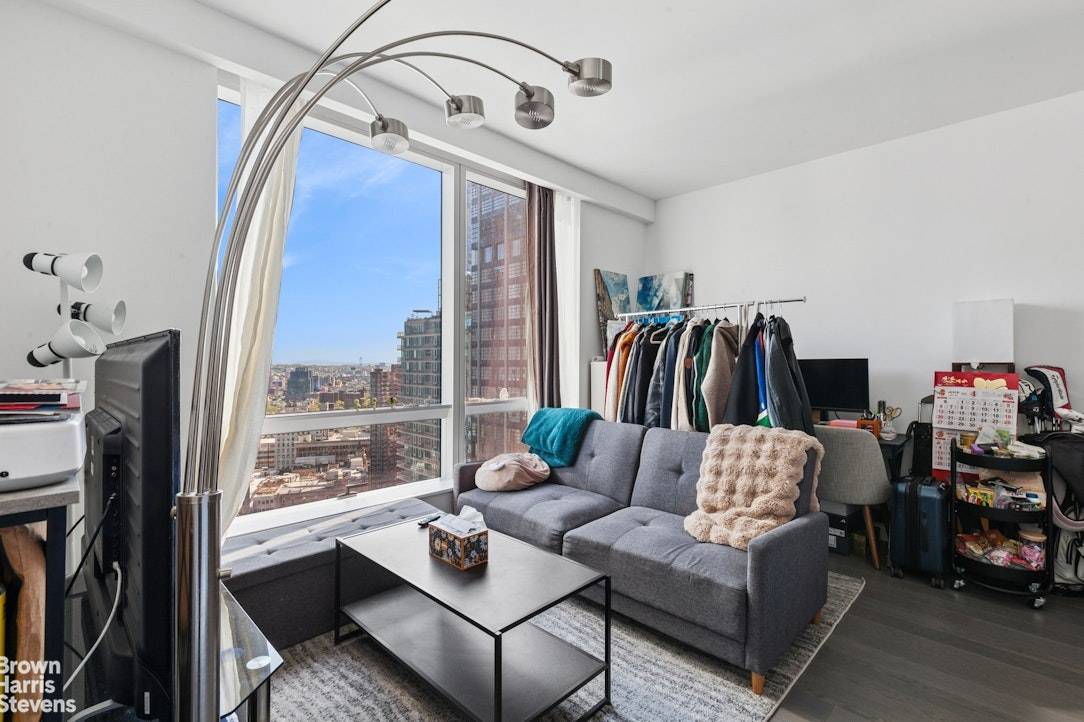 The Building offers one of the last 25 year tax abatements available in New York City.