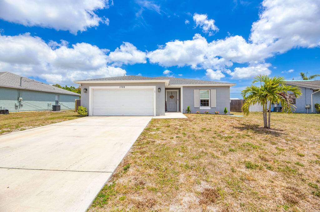 Discover this stunning 4 bedroom, 2 bathroom home in a highly sought after area of Port Saint Lucie !