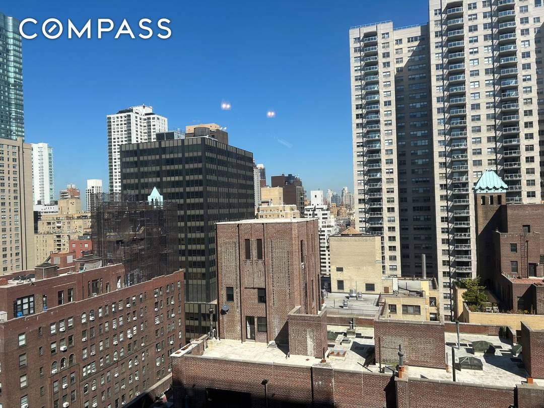 Welcome to the epitome of luxury living in Sutton Area at 400 E 54th St JR 4 1.