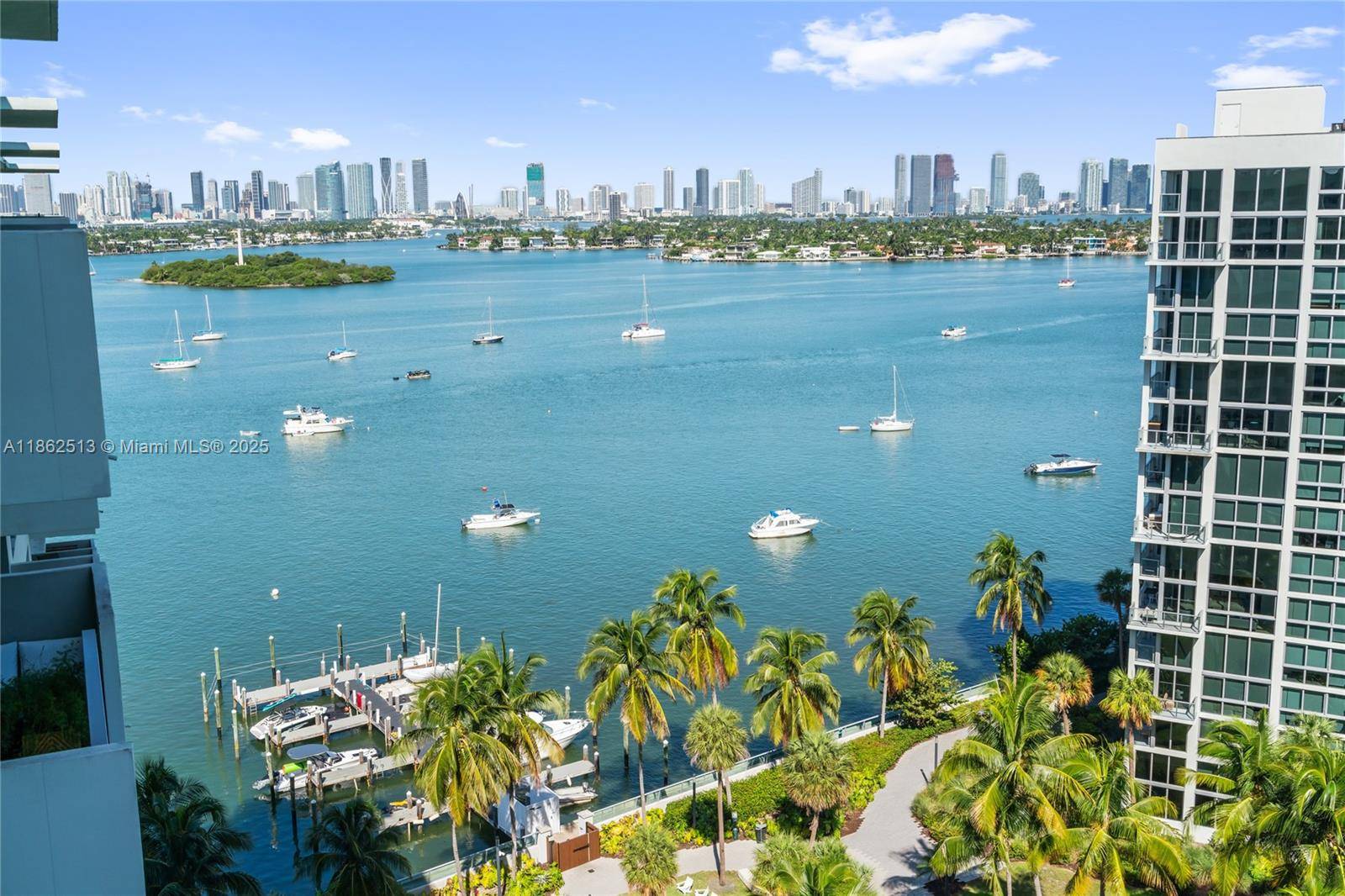 Amazing 2Bedroom 2Baths penthouse unit 15th floor in the Flamingo South Beach.