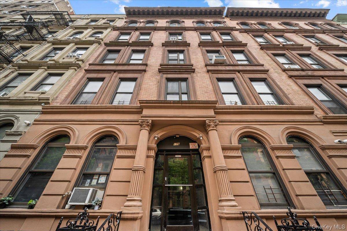 CASH ONLY BACK ON MARKET Located at 176 W 81st Street, this 4bd 1bth apartment sits on the 3rd floor of a well maintained walk up HDFC Coop building.