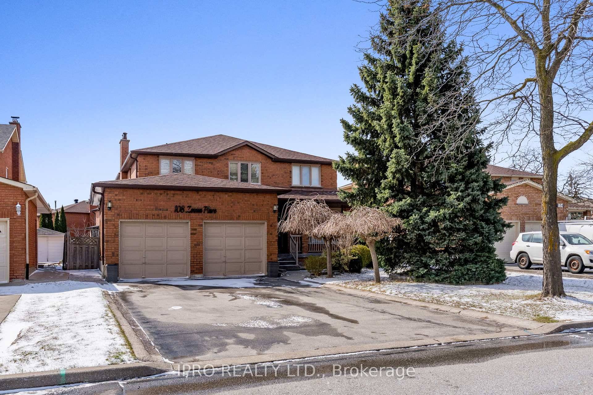 Welcome to 108 Zinnia Place a stunning 5 Bedrooms 4 Bathrooms 2 Kitchens Luxury Home with many High end finishings and upgrades.