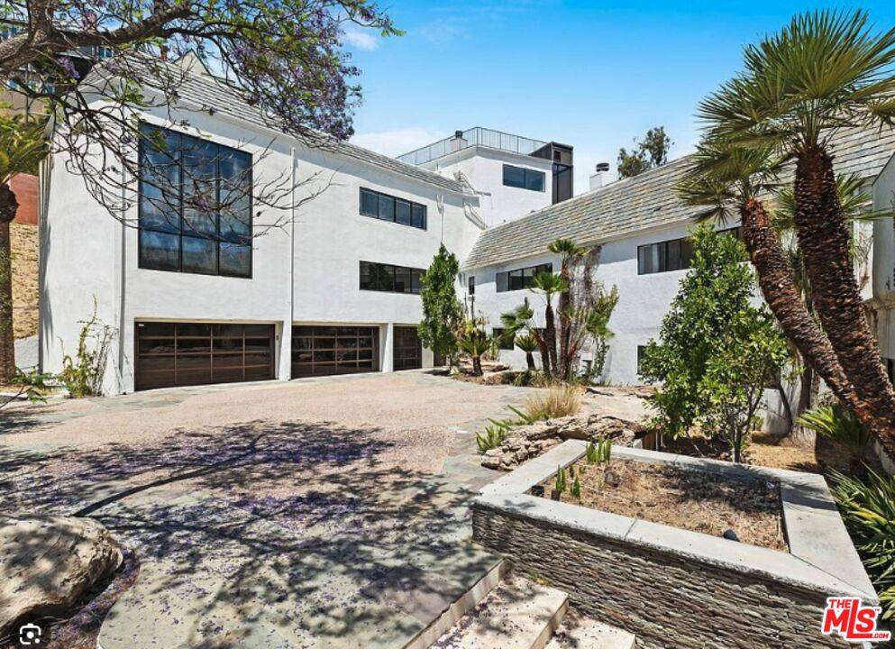 2100   Sunset Plaza Dr 5.0 Sunset Strip LA