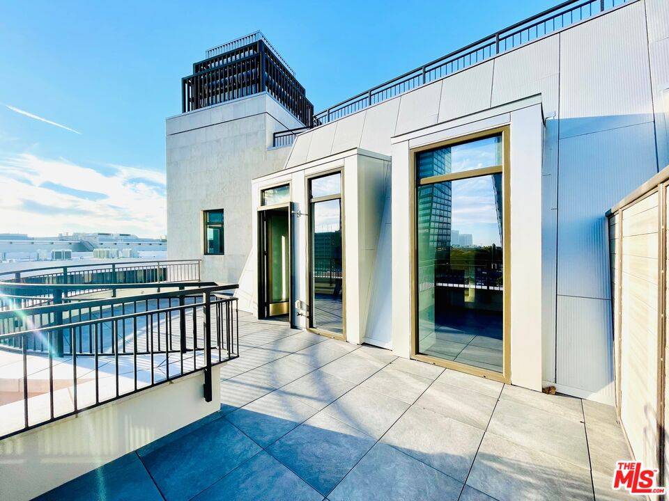 1122 Gayley 2BR Westwood La