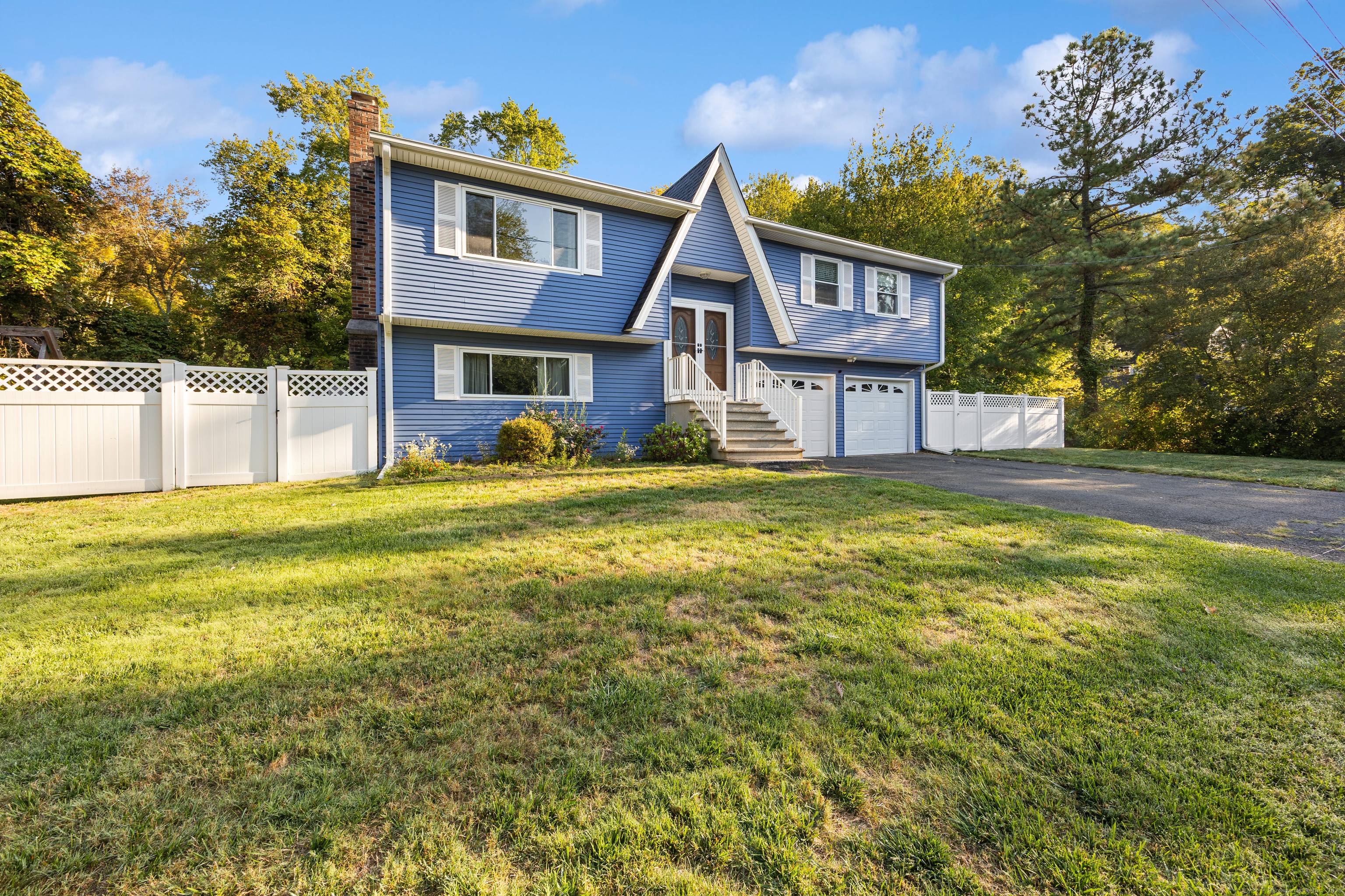 Here is your opportunity to own a spacious 3 bedroom, 2.