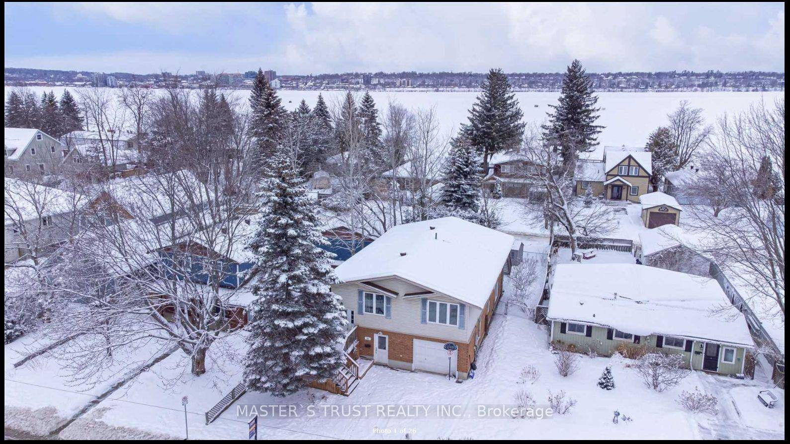 Recently Renovated The Whole Upper Floor Unit !
