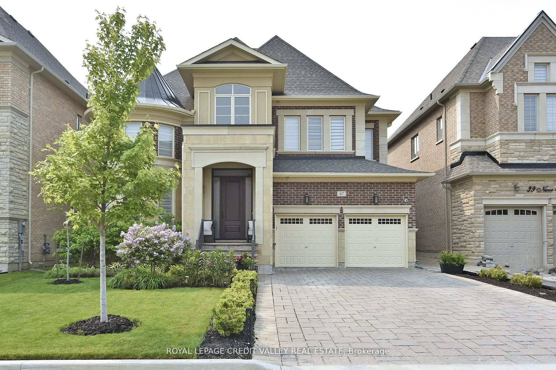 Stunning Executive home located in the charming and sought after Town of Kleinburg.