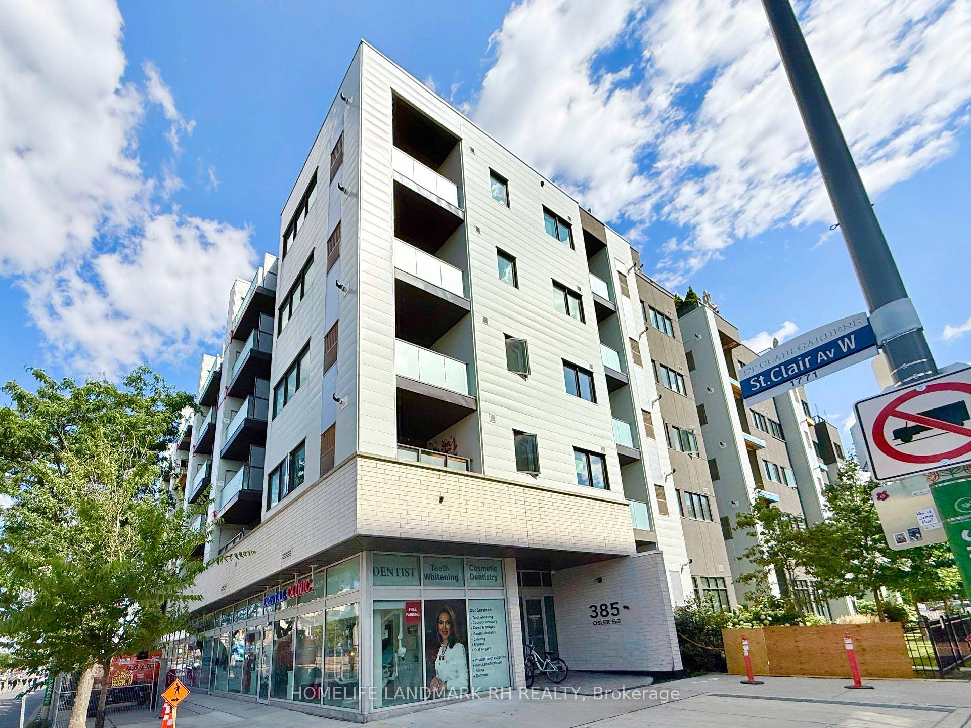 Outstanding 1 Bd Den can be used as second bedroom unit Steps to all amenities !
