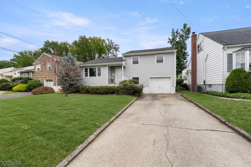 Welcome to this well maintained split level home featuring 3 comfortable bedrooms and 1.