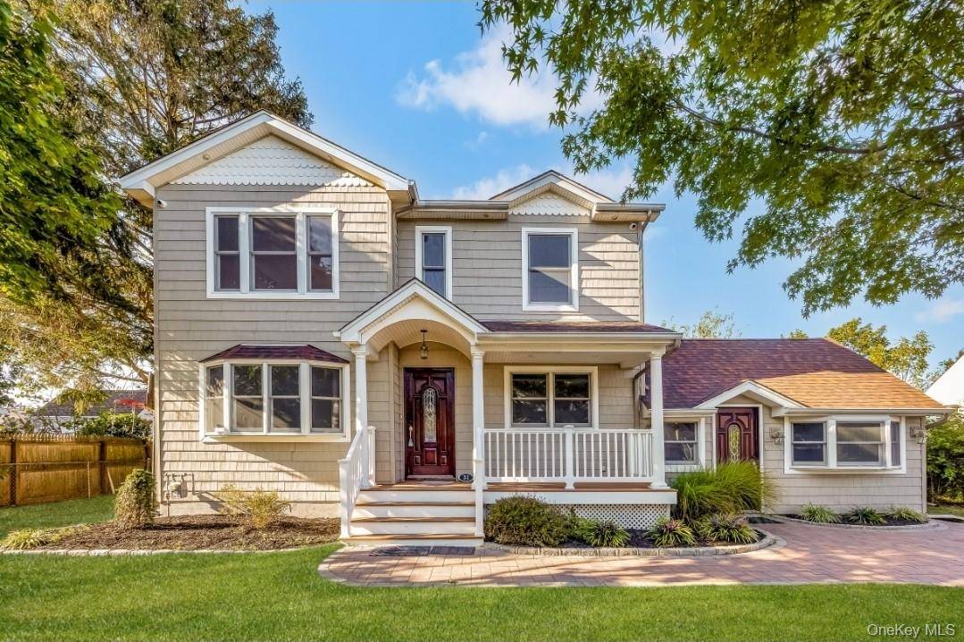 Huge Fully Renovated Colonial.