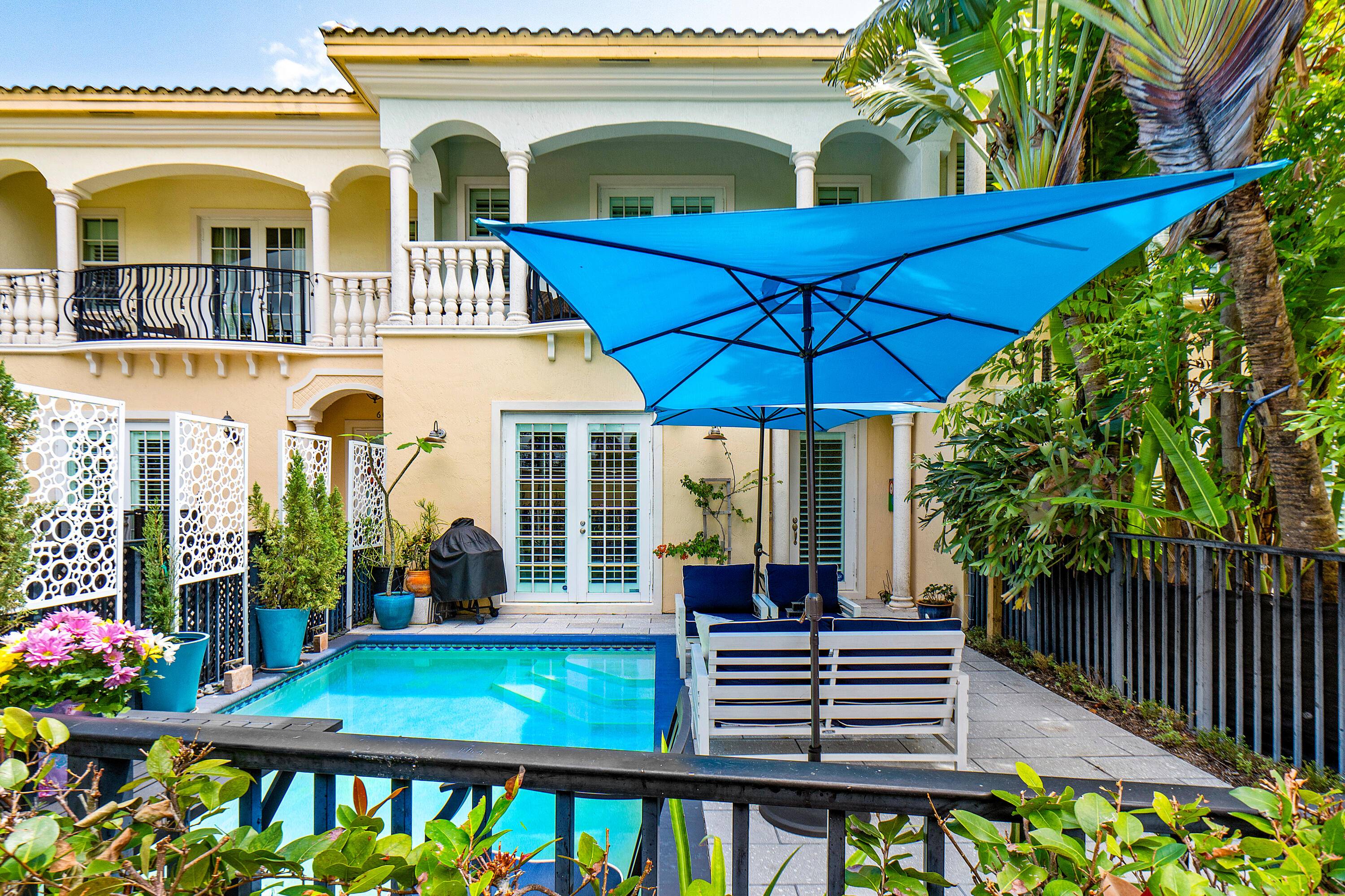 East Delray Beach townhome presents an exceptional opportunity for discerning buyers.
