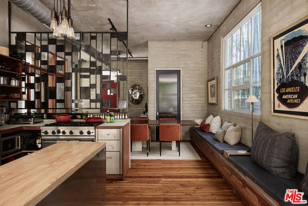 710 N ORLANDO AVE 2BR Sunset Strip La