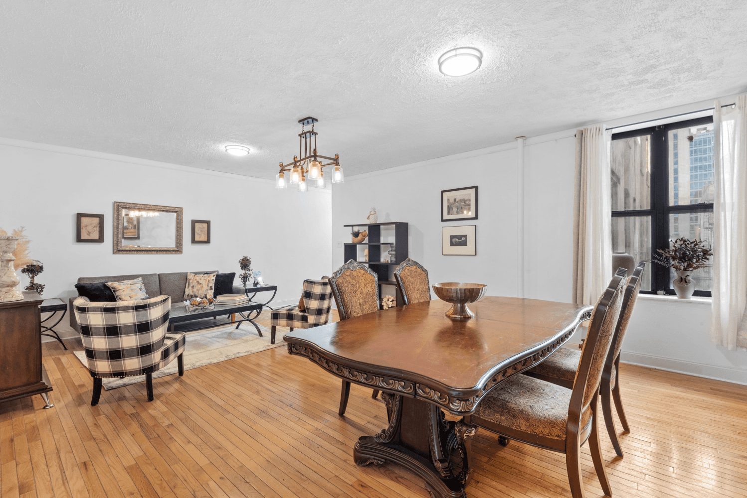 Located directly across the street from Central Park's north entrance on 7th Avenue between 110th and 111th Streets, 5 bedroom units at this price point are an extremely rare find ...