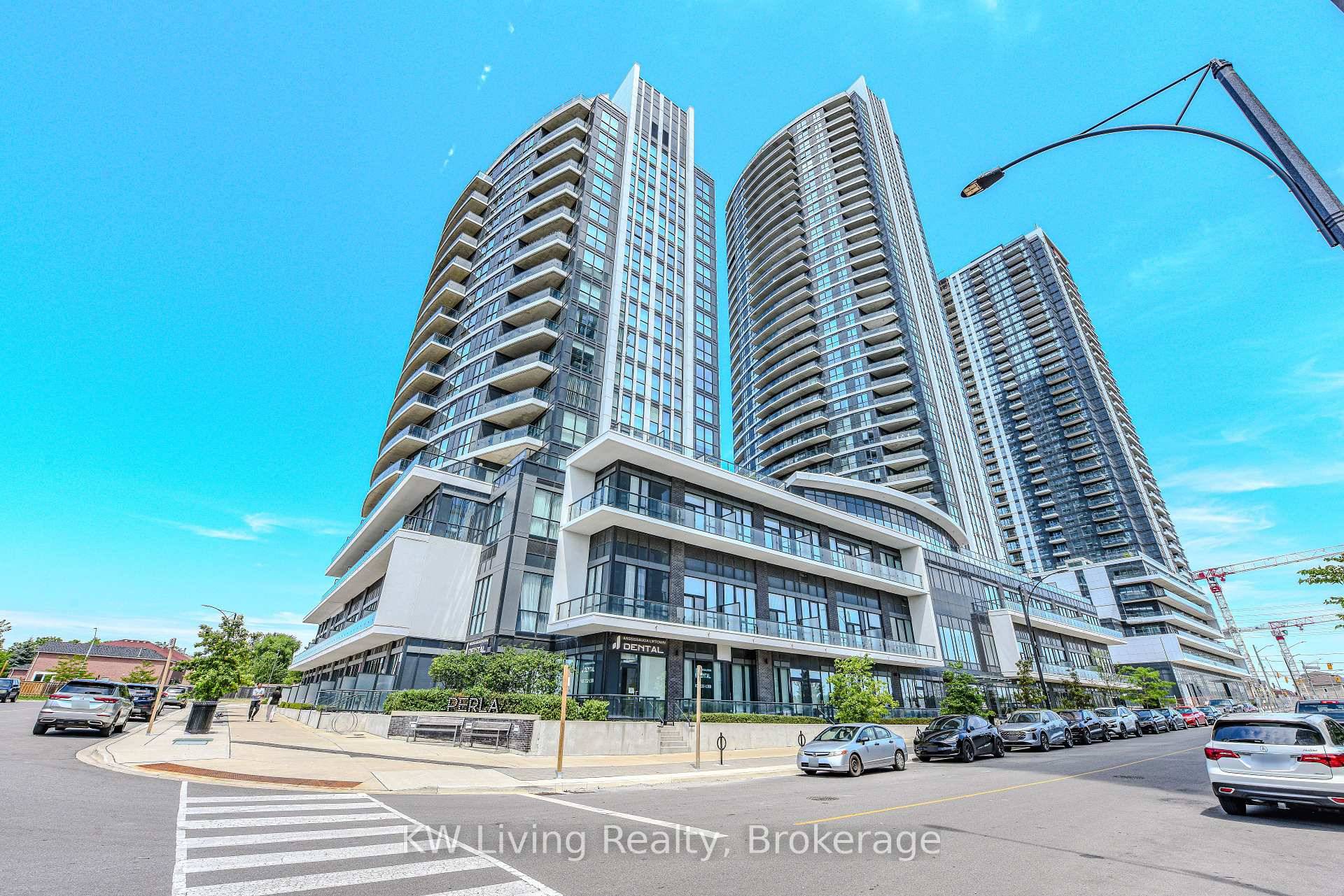 Beautiful 1 bedroom condo in the heart of Mississauga at the prestigious Perla by Pinnacle Uptown.
