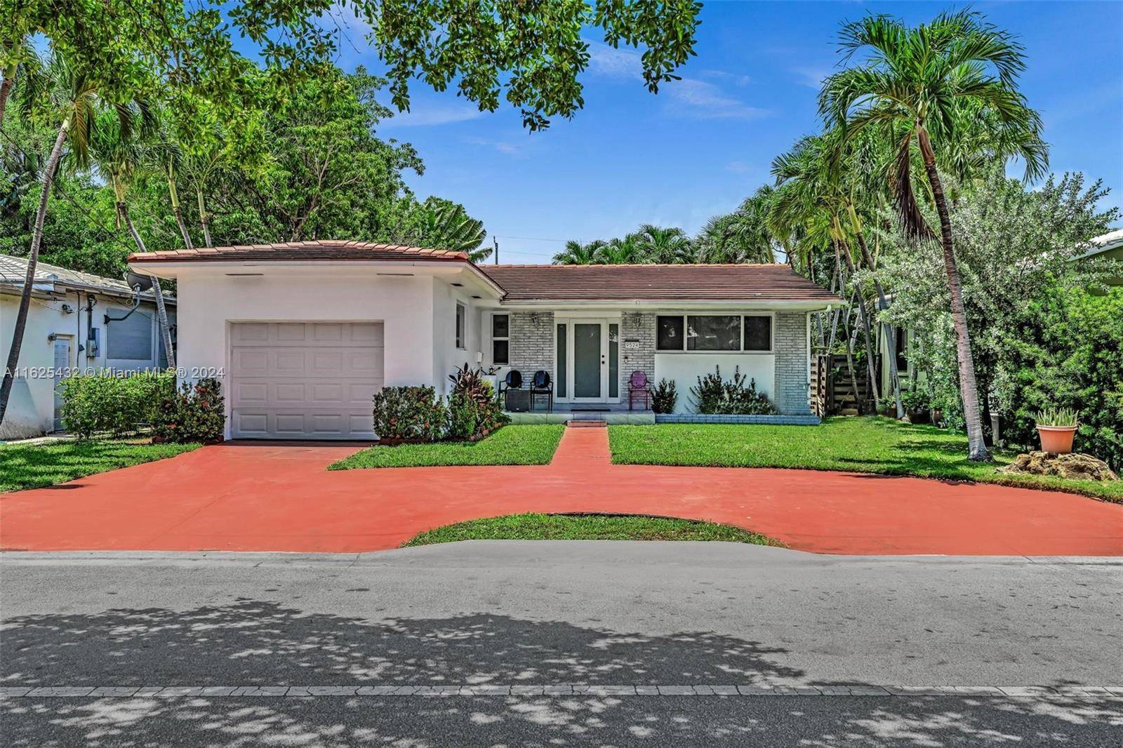 Discover your dream beachside haven in Surfside !