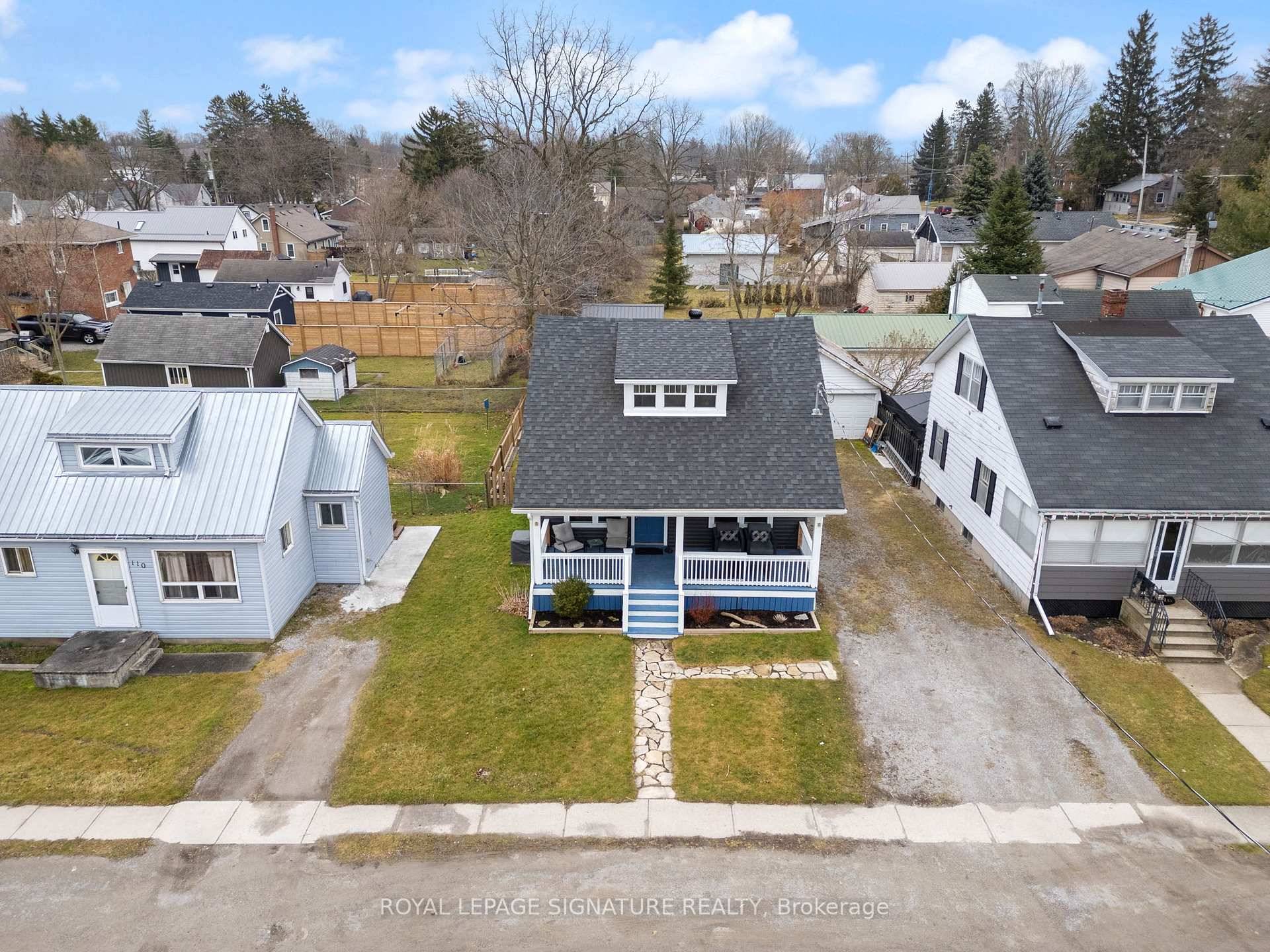 Attention First Time Homebuyers, Small Families, And Savvy Investors !