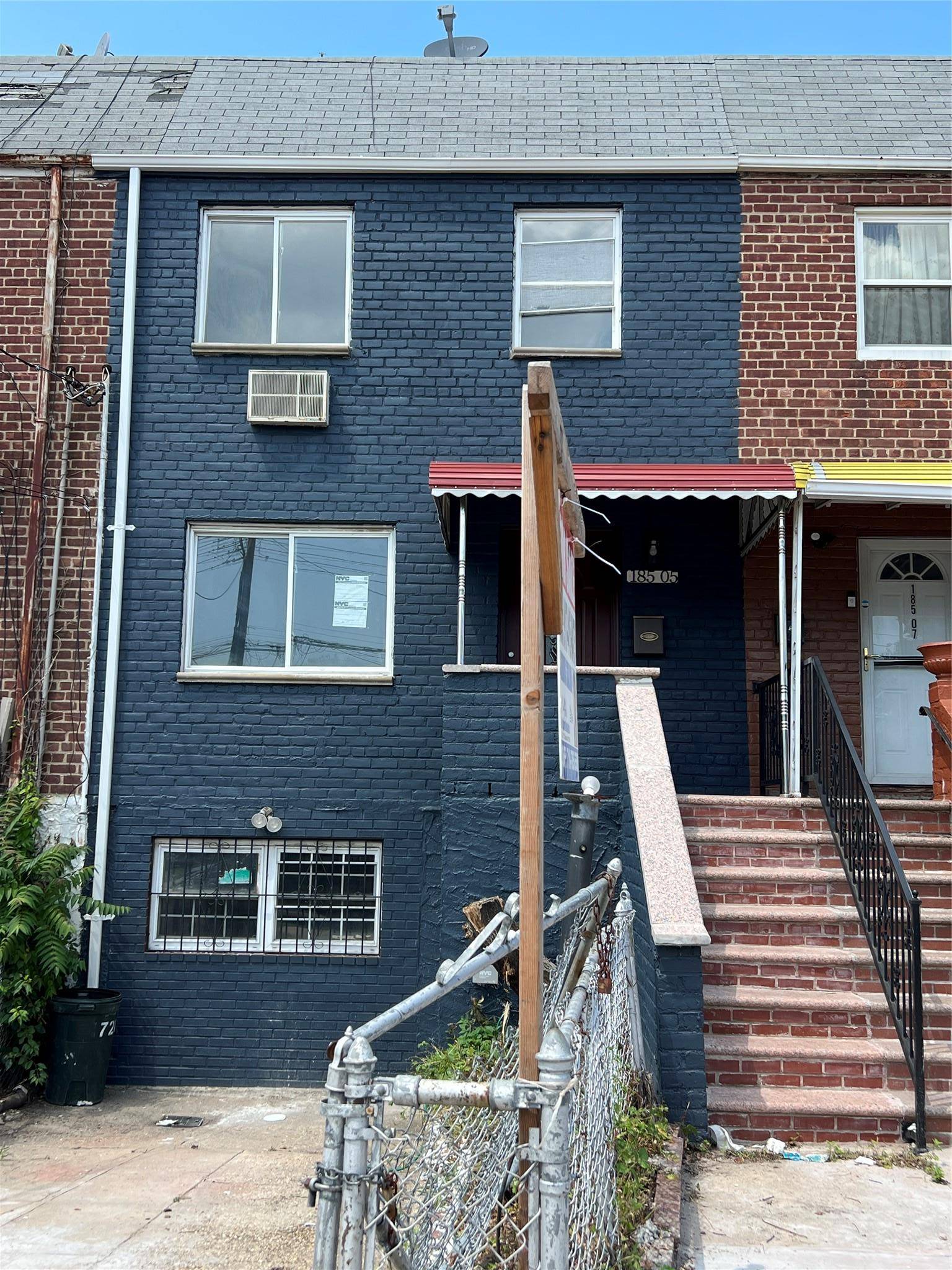Located in the heart of Hollis, Queens, It Is a spacious One family home built in 1950.