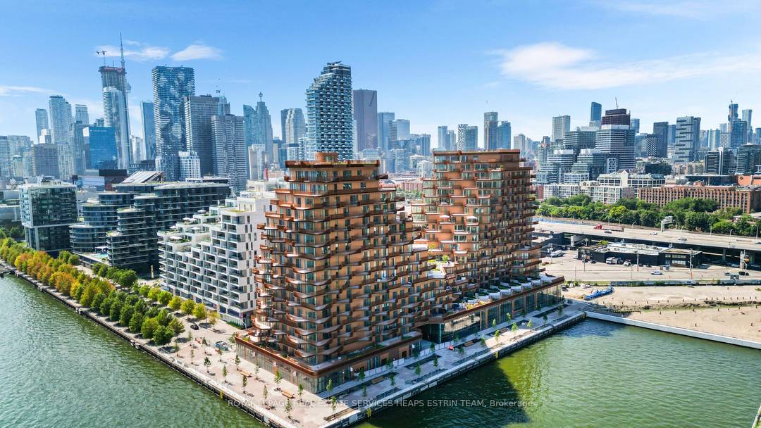 Discover Aqualuna by Tridel, the crown jewel of Torontos waterfront and a masterpiece of contemporary design by acclaimed Danish firm 3XN Architects.