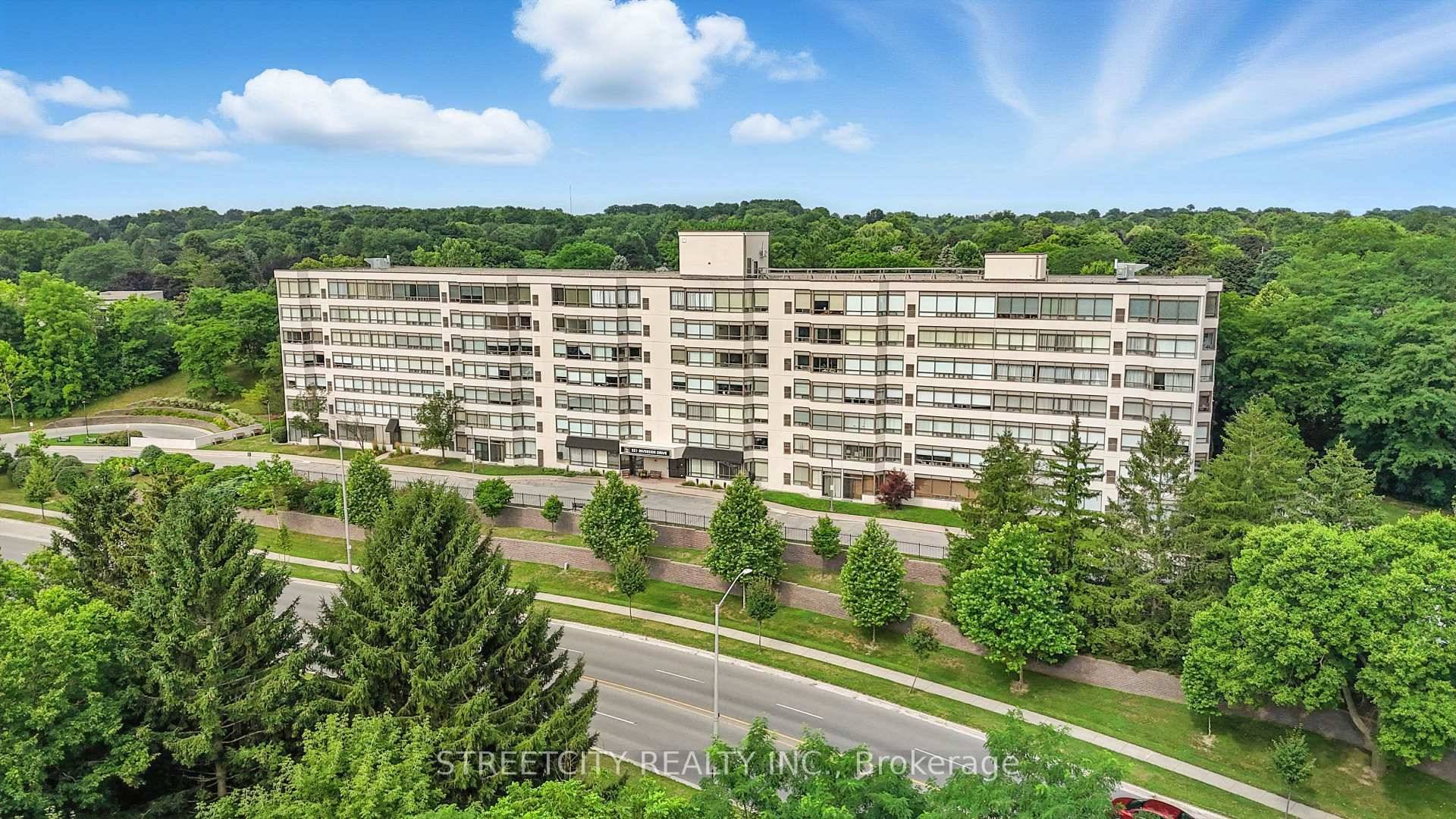 Beautifully Updated 2 Bed 2 bath condo suite overlooking one of London's Best River views and downtown skyline !