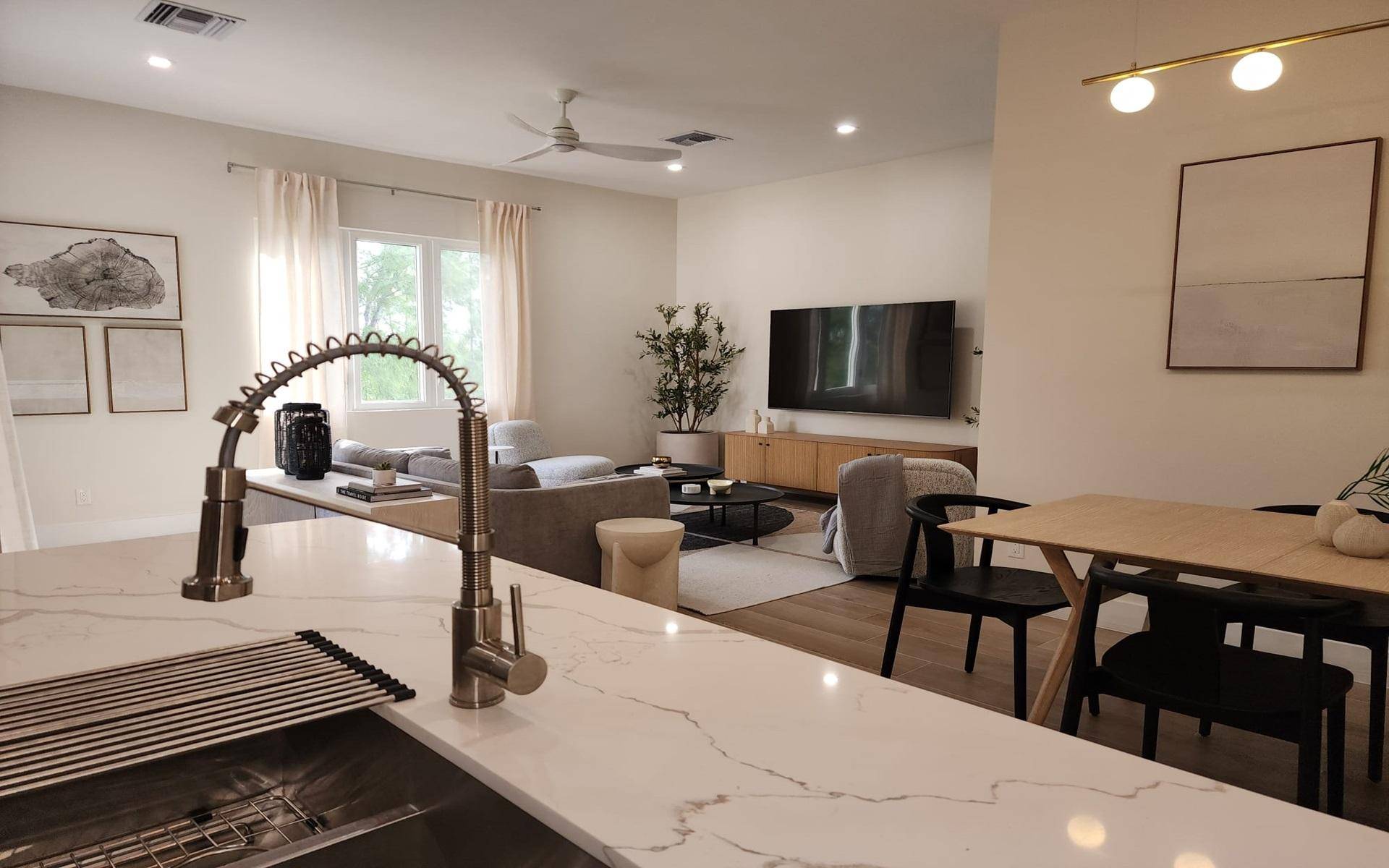 COCONUT COVE RESIDENCES Condo Cable-Beach Bahamas