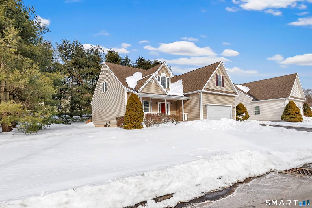This beautifully maintained stand alone single family home, built in 2002, is set within a highly sought after enclave of just 18 detached residences where opportunities are rare.