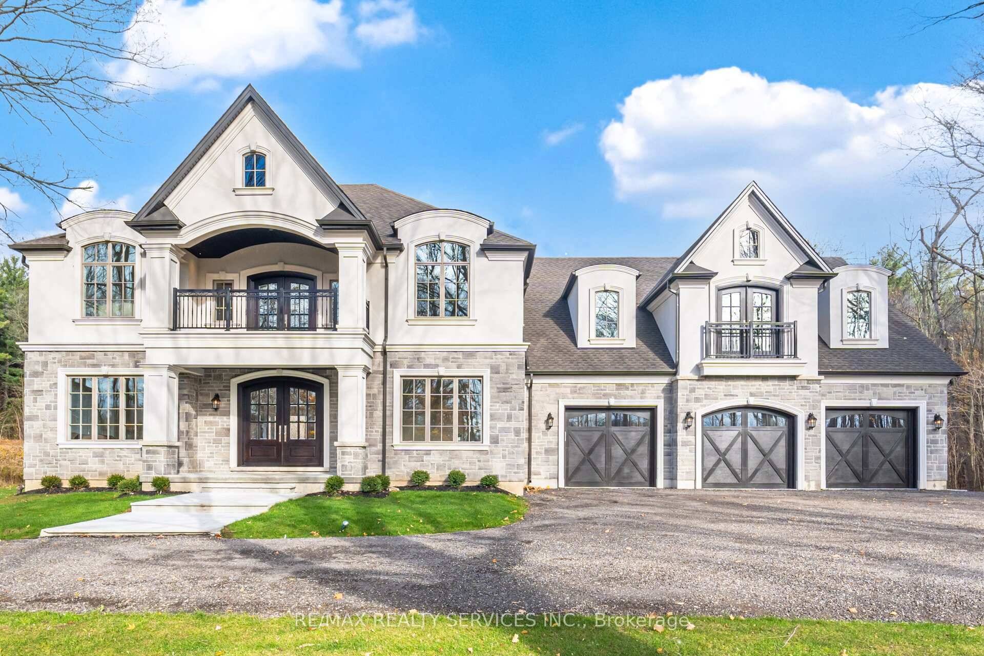 THIS SPECTACULAR NEWLY CUSTOM BUILT FAMILY ESTATE HOME OFFERS 4800 SQ FT OF LUXURIOUS ABOVE GRADE LIVING SPACE.