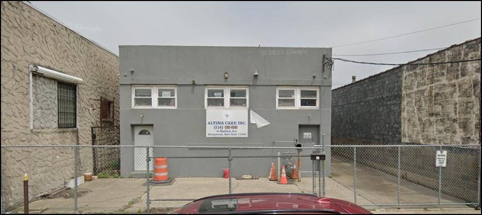 Versatile Commercial Industrial Property in Prime Hempstead Location This well maintained commercial industrial building in Hempstead offers an exceptional opportunity for business owners or investors.