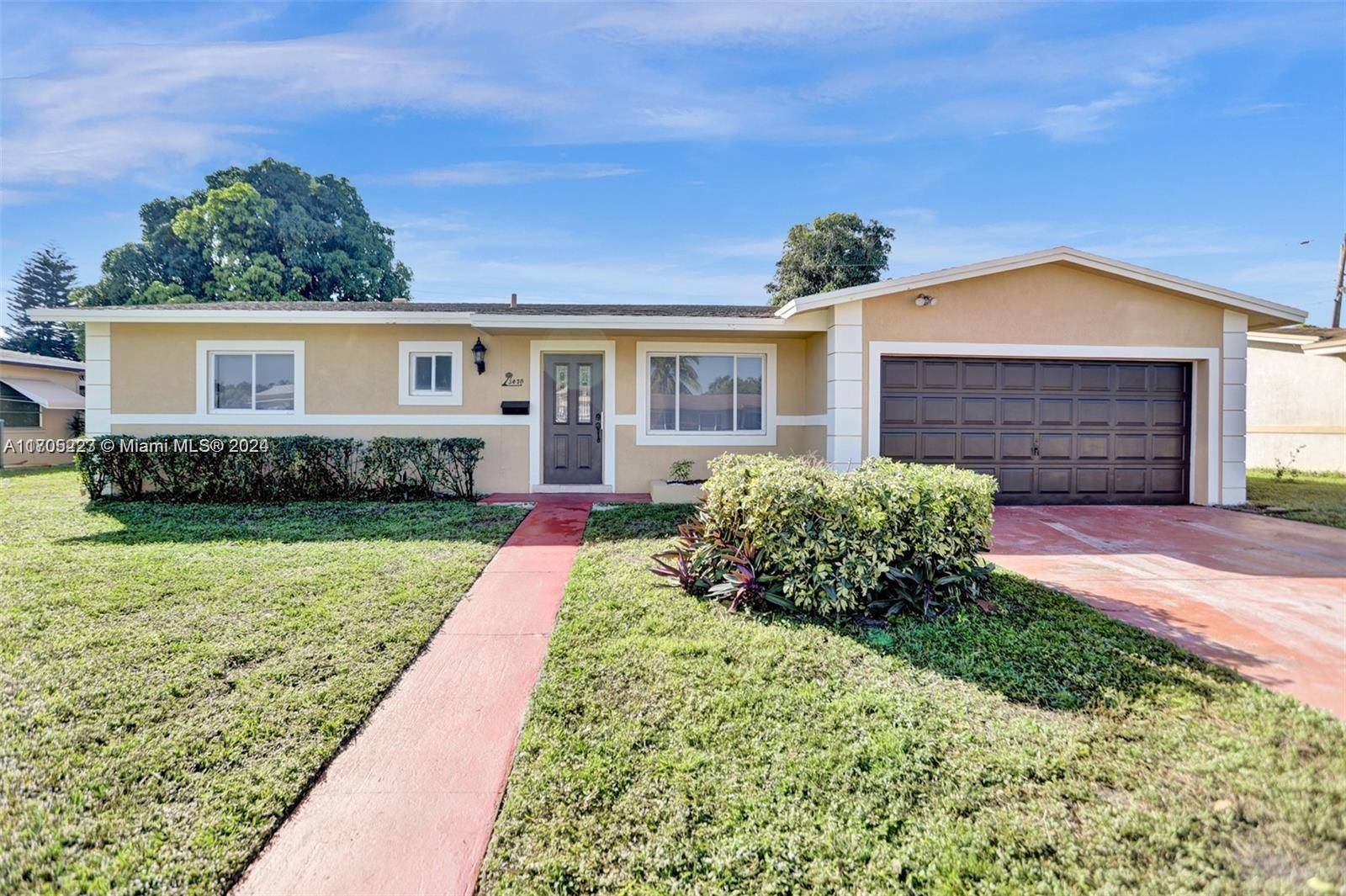 Spacious 2 bedroom, 2 bath home in a quiet, up and coming Lauderdale Lakes community.