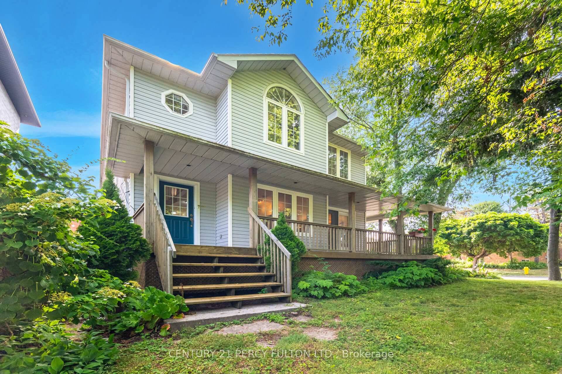 Bright amp ; Spacious 3 1 Bedroom 4 Bath Home in Sought After Area In Ajax Walking Distance To The Lake Corner Lot 9 Ft Ceilings on Main Floor Hardwood ...
