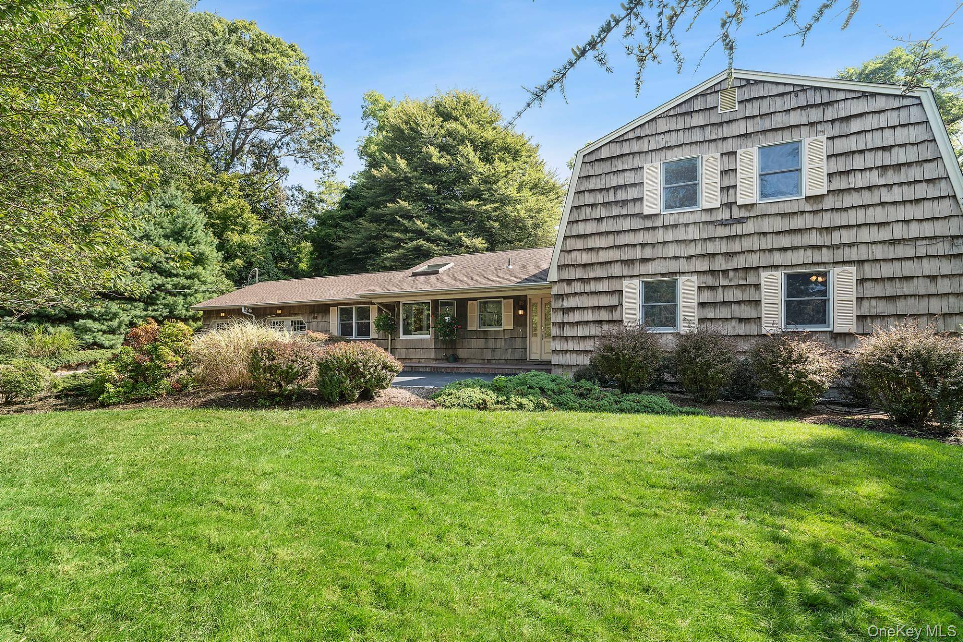 Welcome to 28 Plain View Drive in Wading River.
