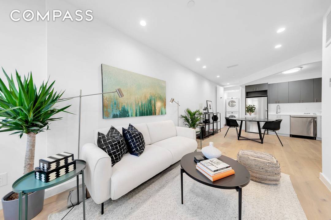 Pet Friendly Email me for the video tour !