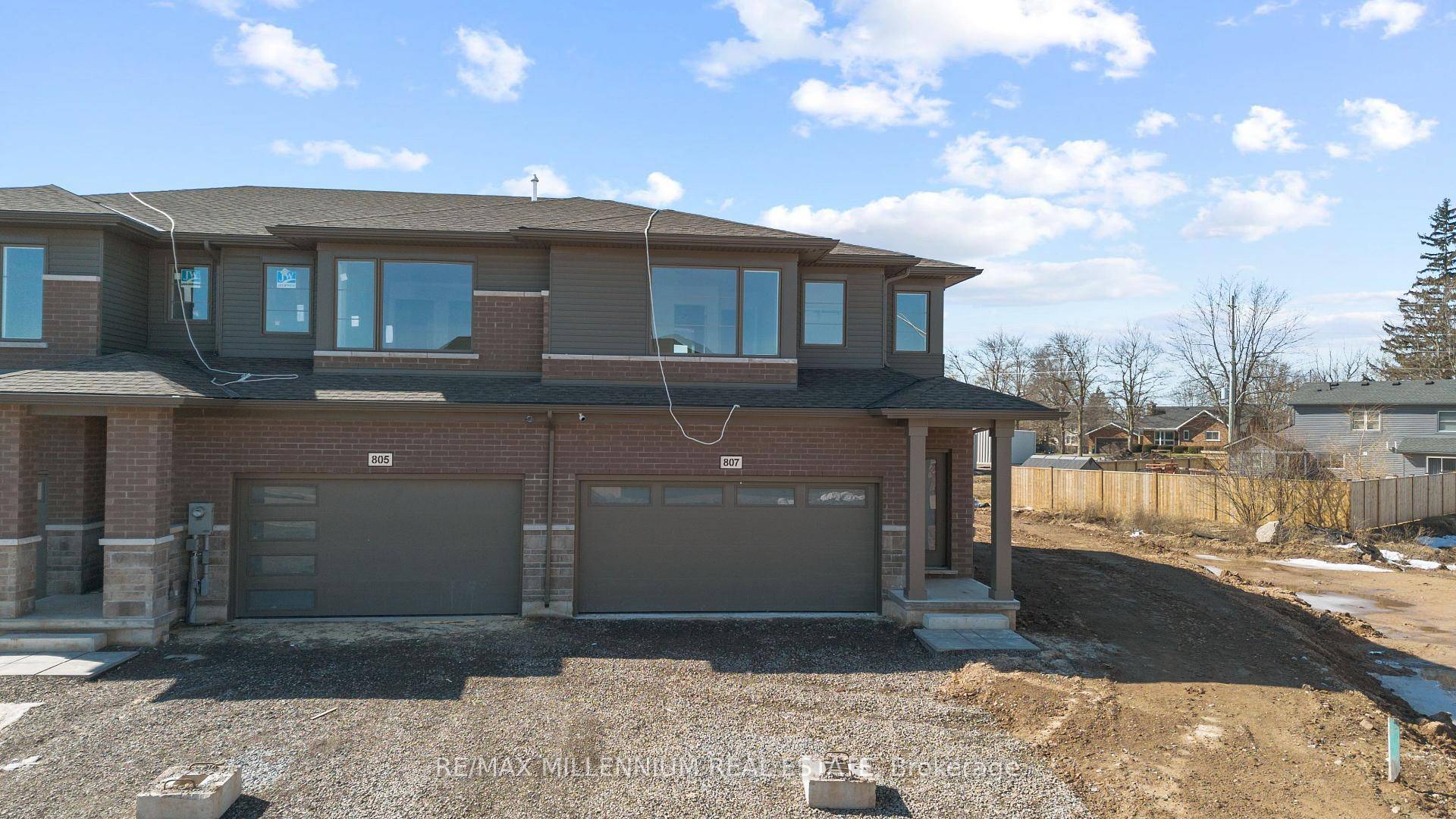 Beautiful Brand New 3 Bedroom Townhome in Fort Erie !