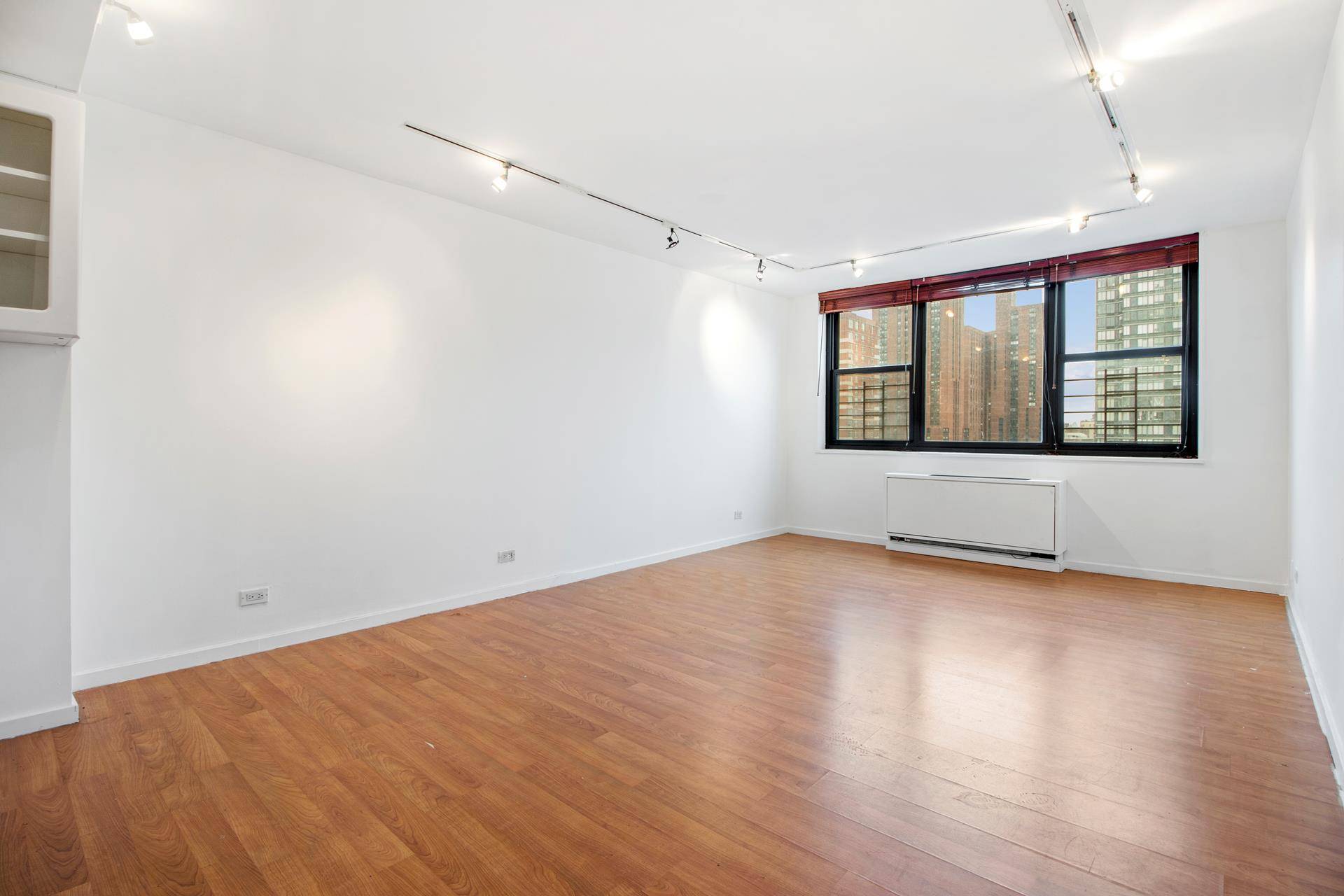 Available May 1. High floor corner one bedroom apartment at the Plymouth Tower.