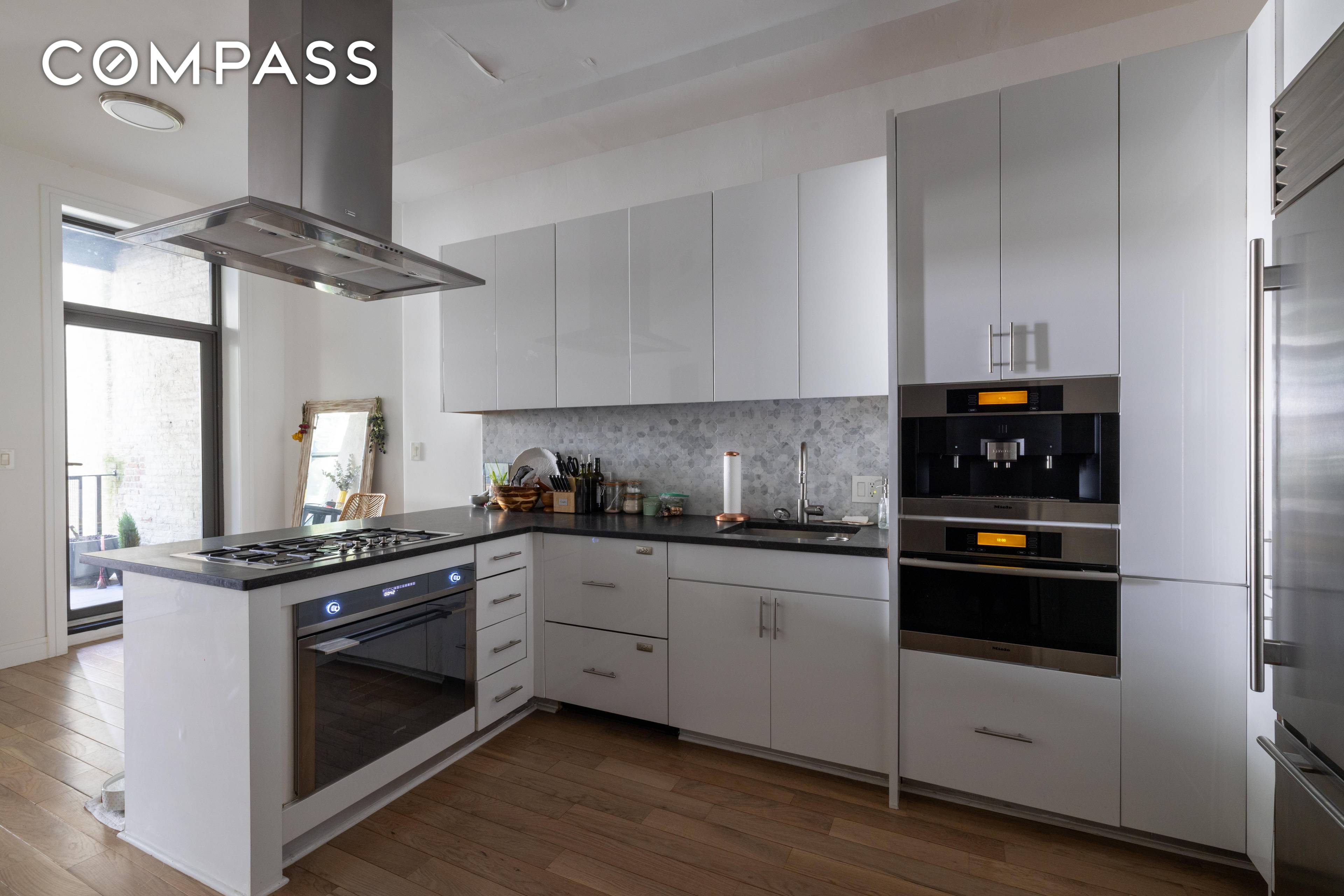 Modern spacious one bedroom 1.