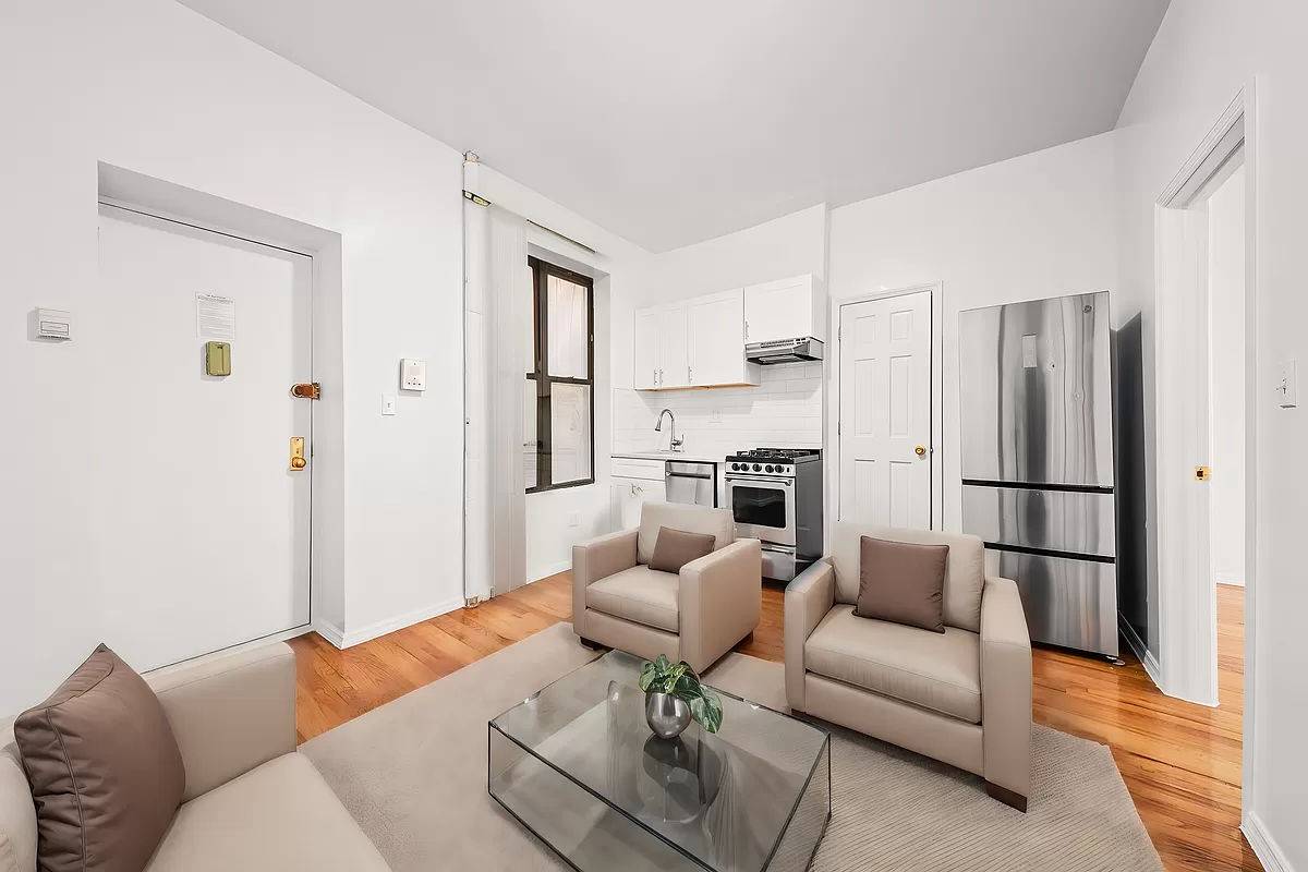 Enjoy living in this newly renovated, sun flooded 1 bedroom on Mott St Street between Houston and Prince.