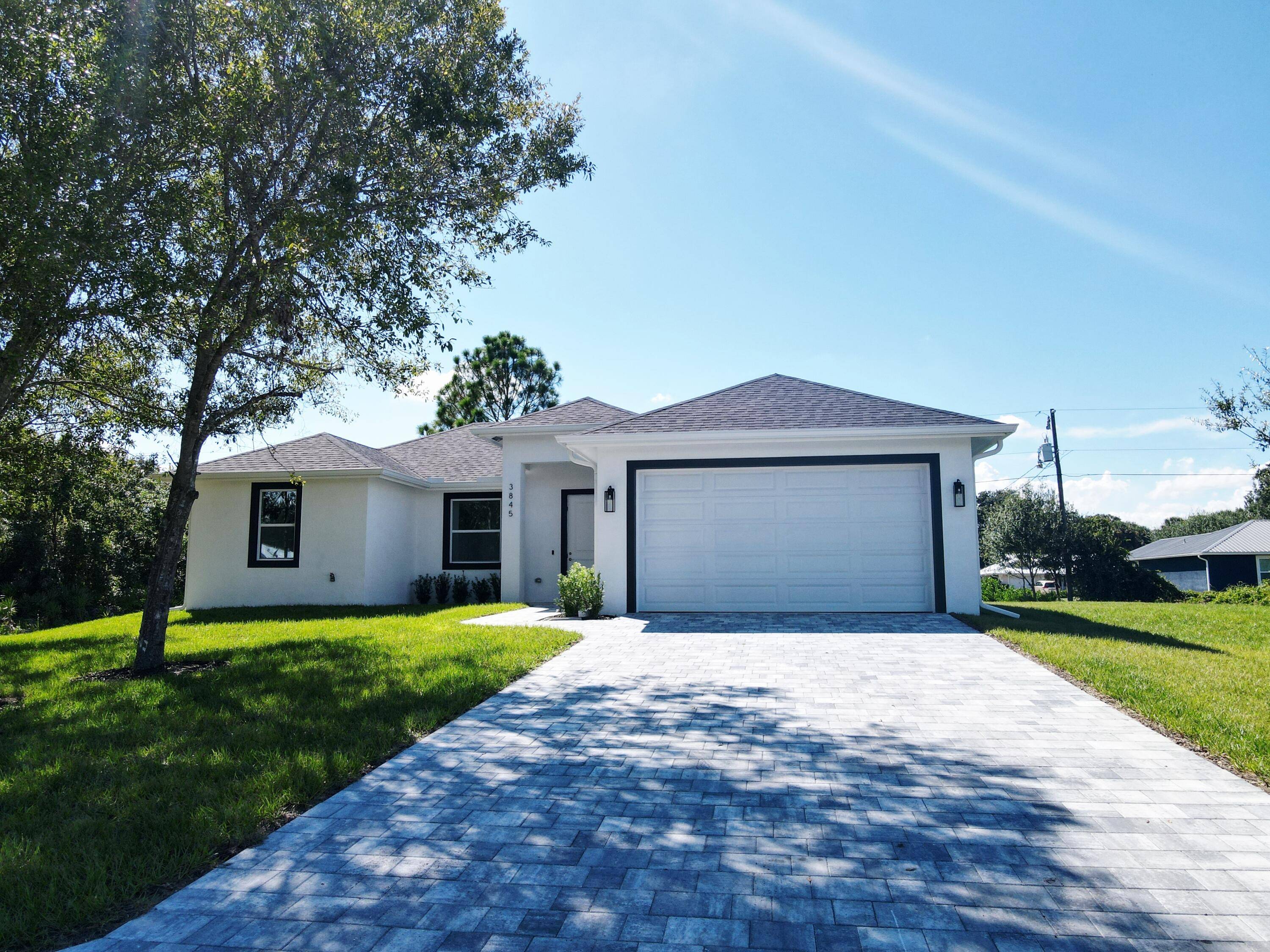 NEW CONSTRUCTION ! ! Builder is offering 5000 towards buyers closing costs.