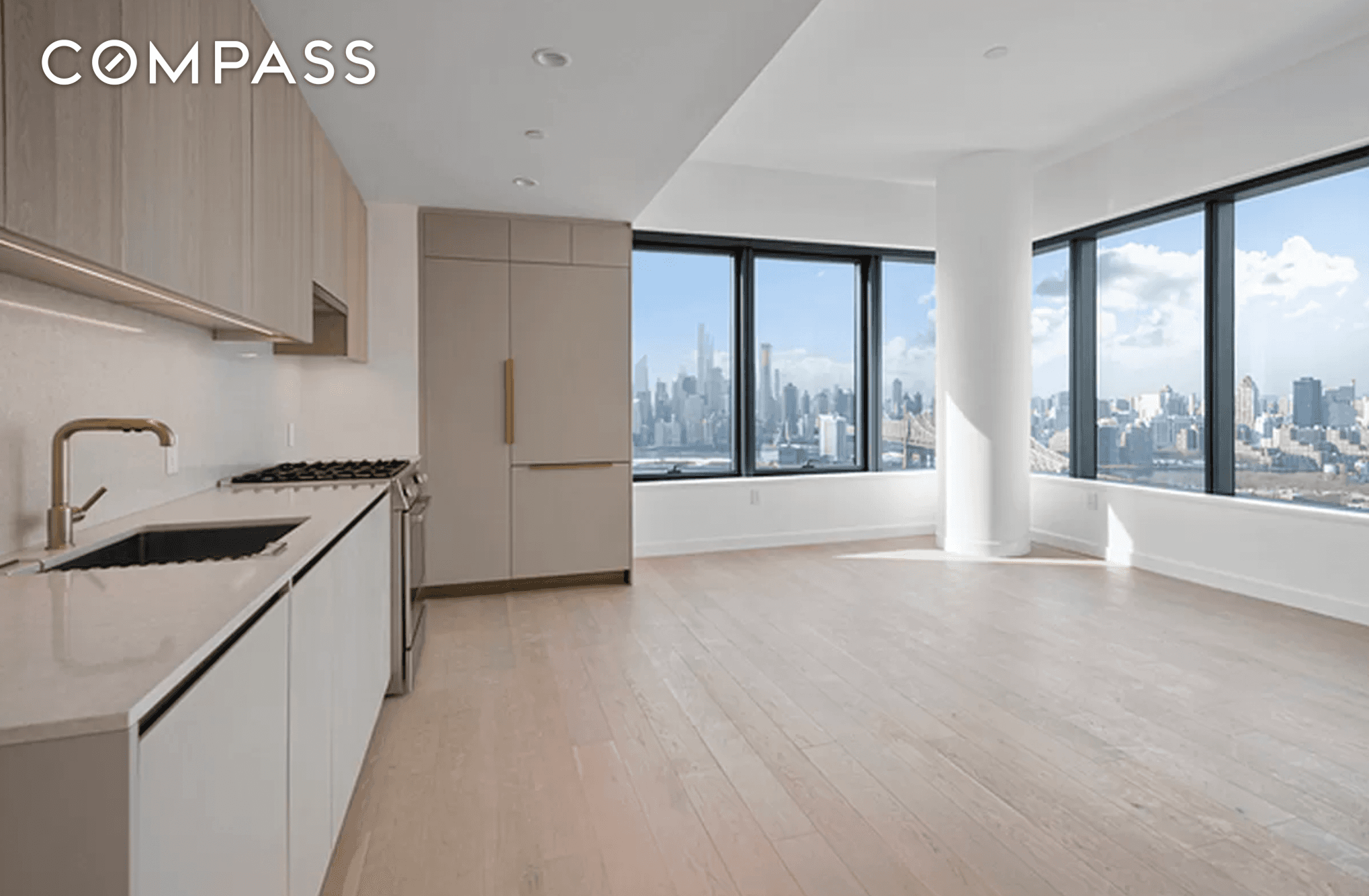 Residence 1902 is a stunning 2 bedroom, 2 bathroom home available for rent at the luxurious Skyline Tower !