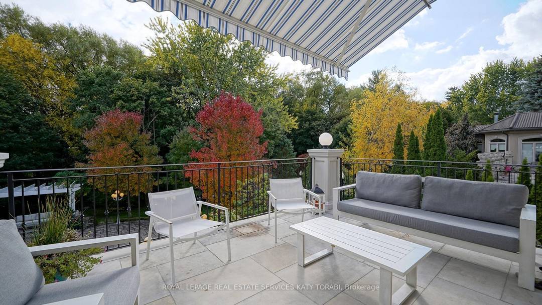 Welcome To 101 Forest Heights Boulevard, A Majestic Custom Built Residence Situated On An Extraordinary 100.