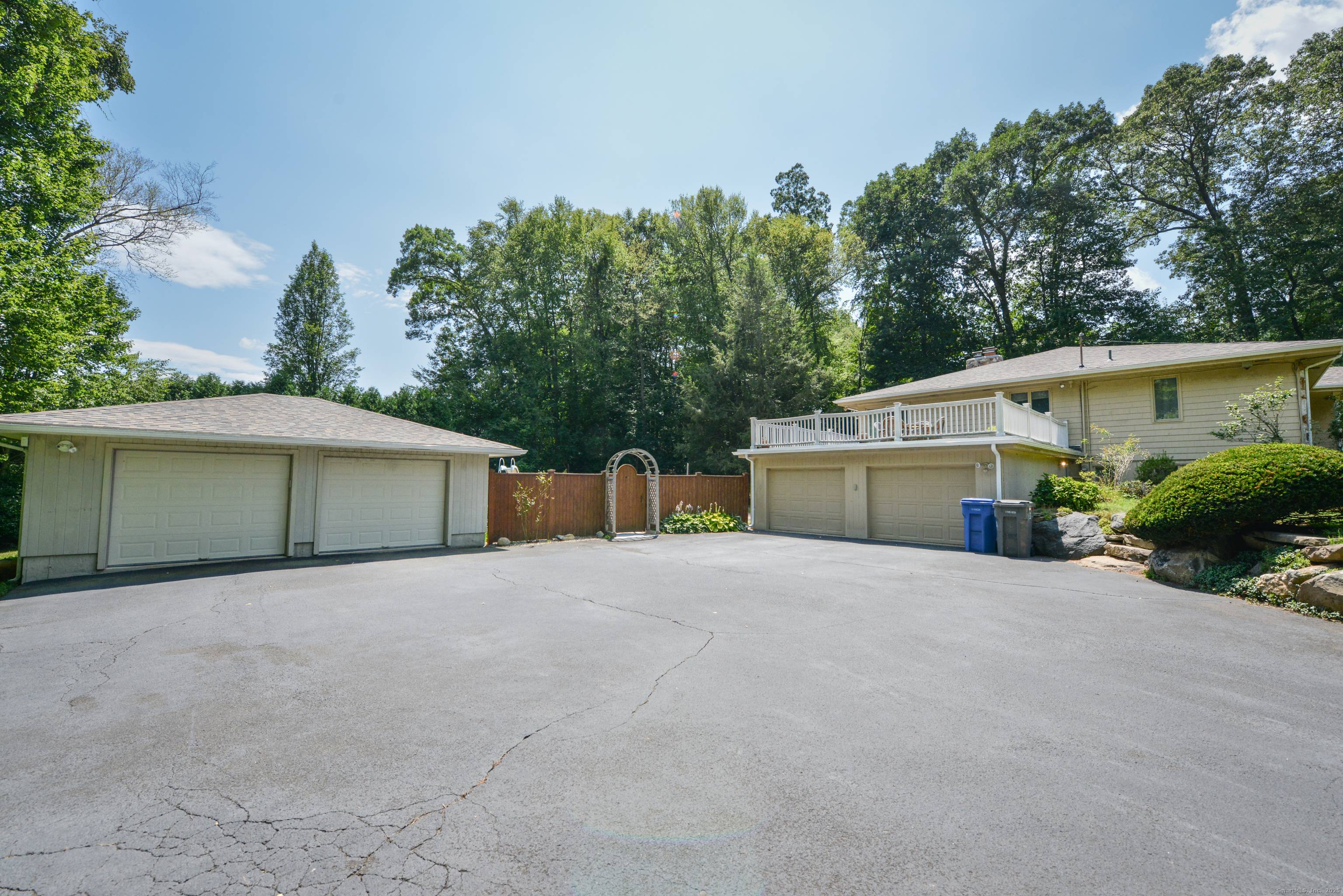 Custom L Shaped Ranch in Sought After Chippens Hill This unique, custom built L shaped ranch offers a perfect blend of style, space, and functionality in the desirable Chippens Hill ...