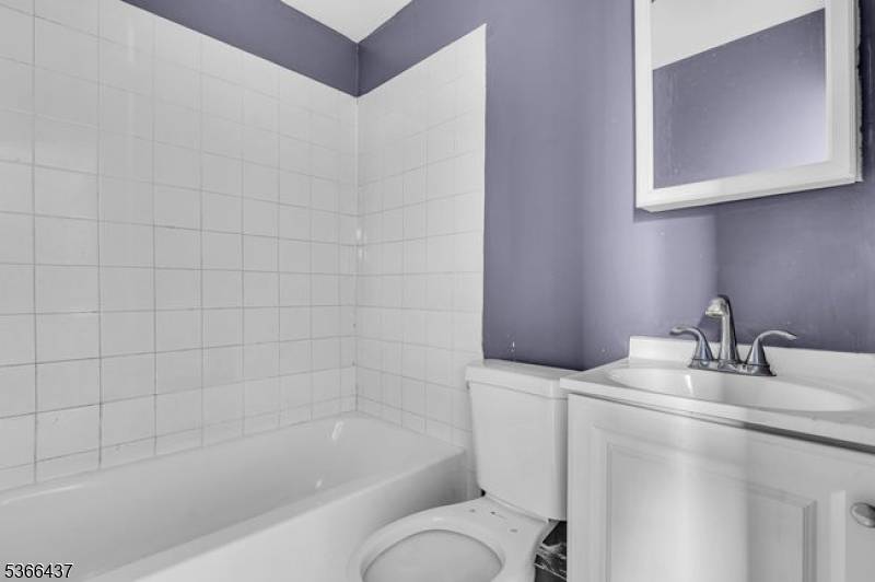 Rare 4 family opportunity in Plainfield !