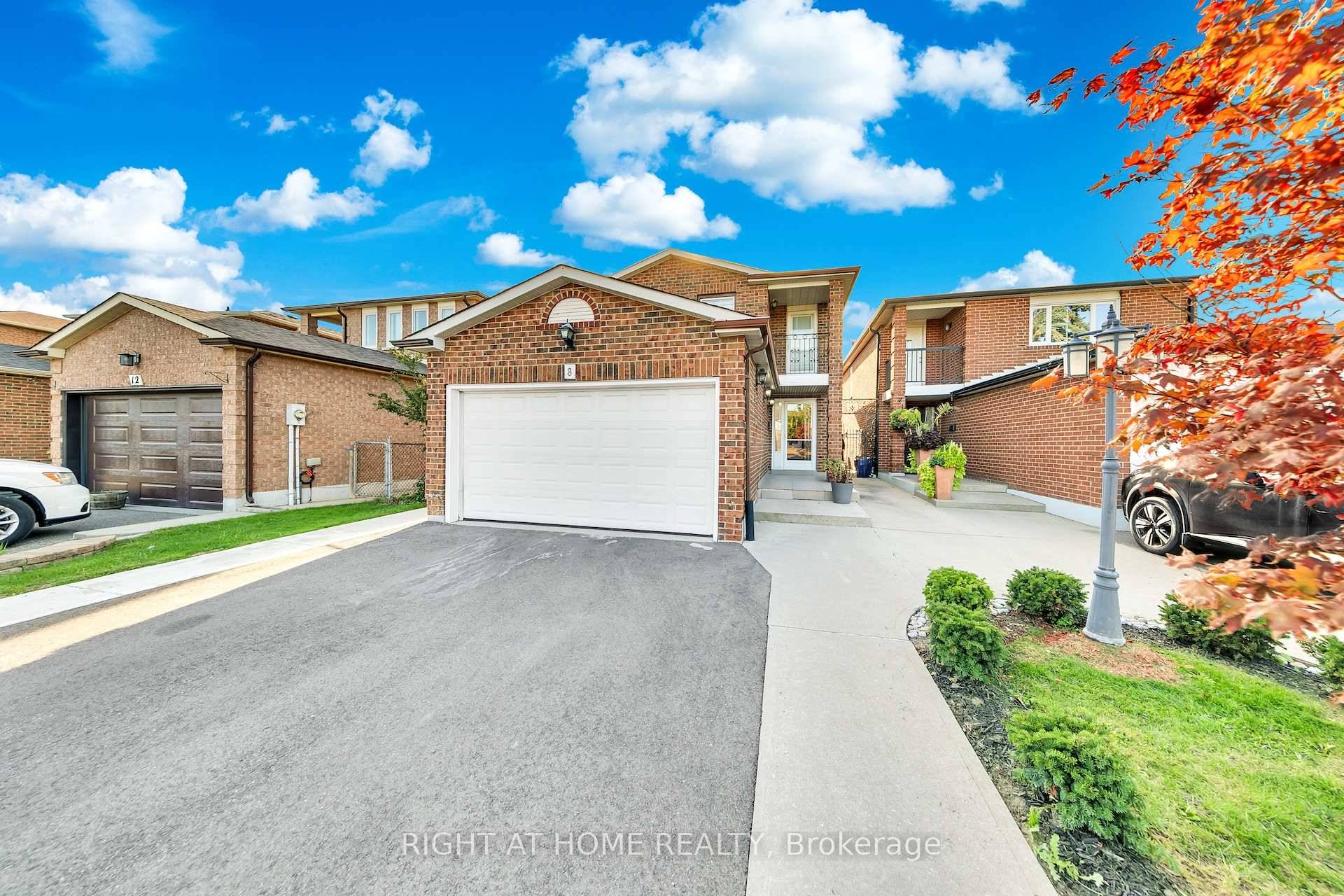 Welcome to your New Home in the heart of East Woodbridge.
