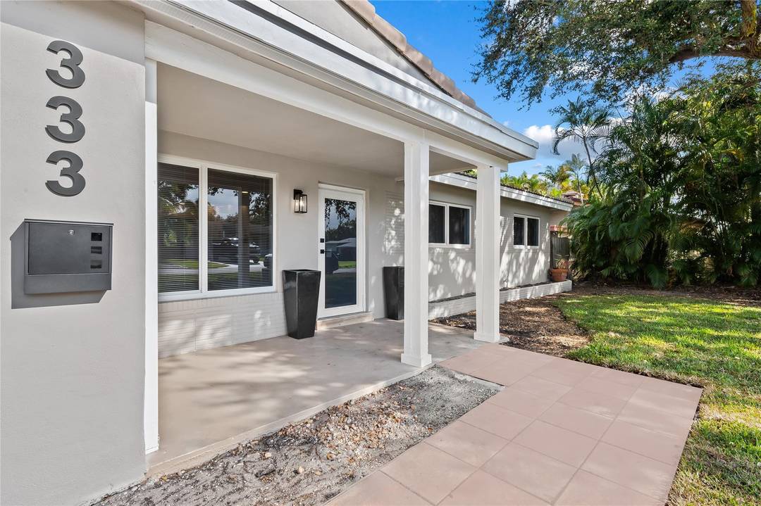 Absolutely gorgeous designer remodeled home just a few short blocks from Wilton Manors vibrant shops, restaurants, and bars !
