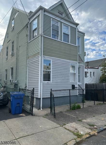 Well maintained home with great potential with minor updates needed a perfect opportunity to add your personal touch.