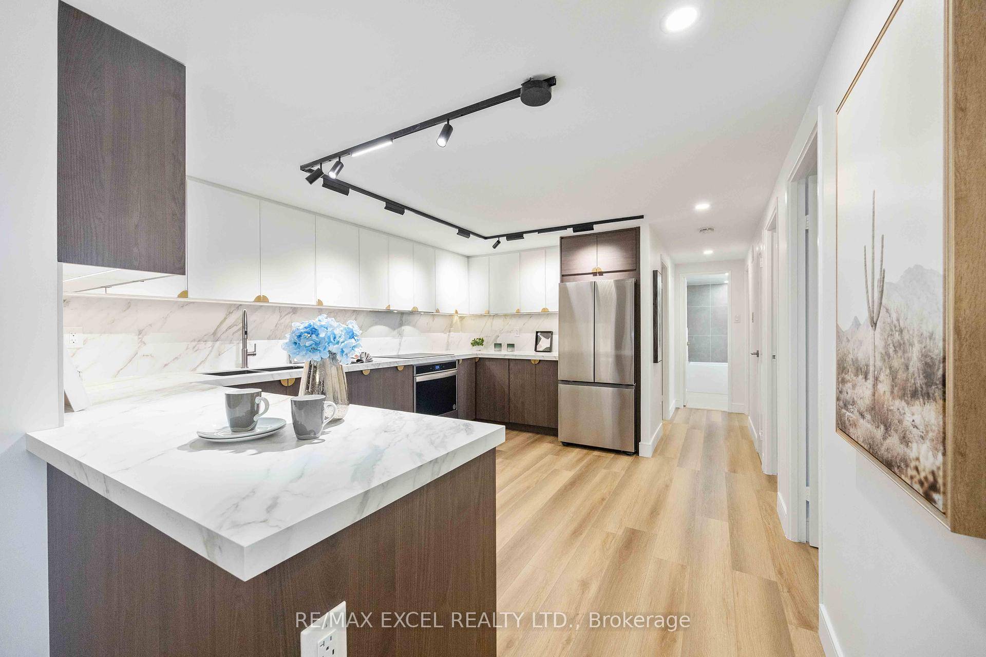 Completely Remodelled 3 Bedroom Condo with Oversized Balcony amp ; Clear View This fully updated home features new flooring amp ; smooth ceilings, a large kitchen with brand new custom ...