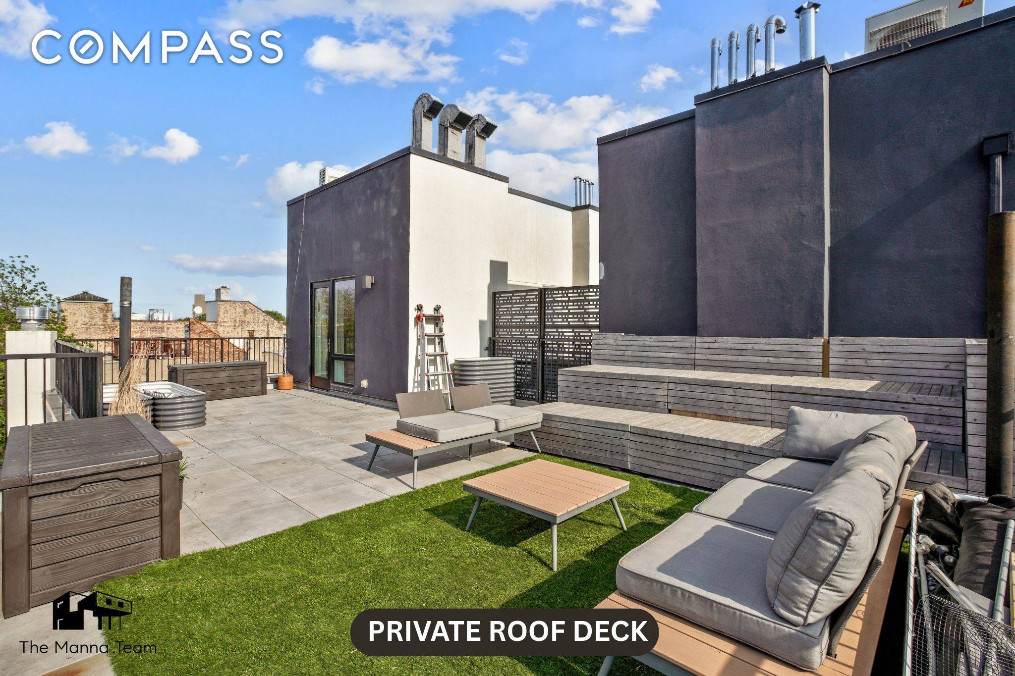 LUXURY PENTHOUSE DUPLEX WITH SPECTACULAR 700 SQ FT PRIVATE ROOF DECK.