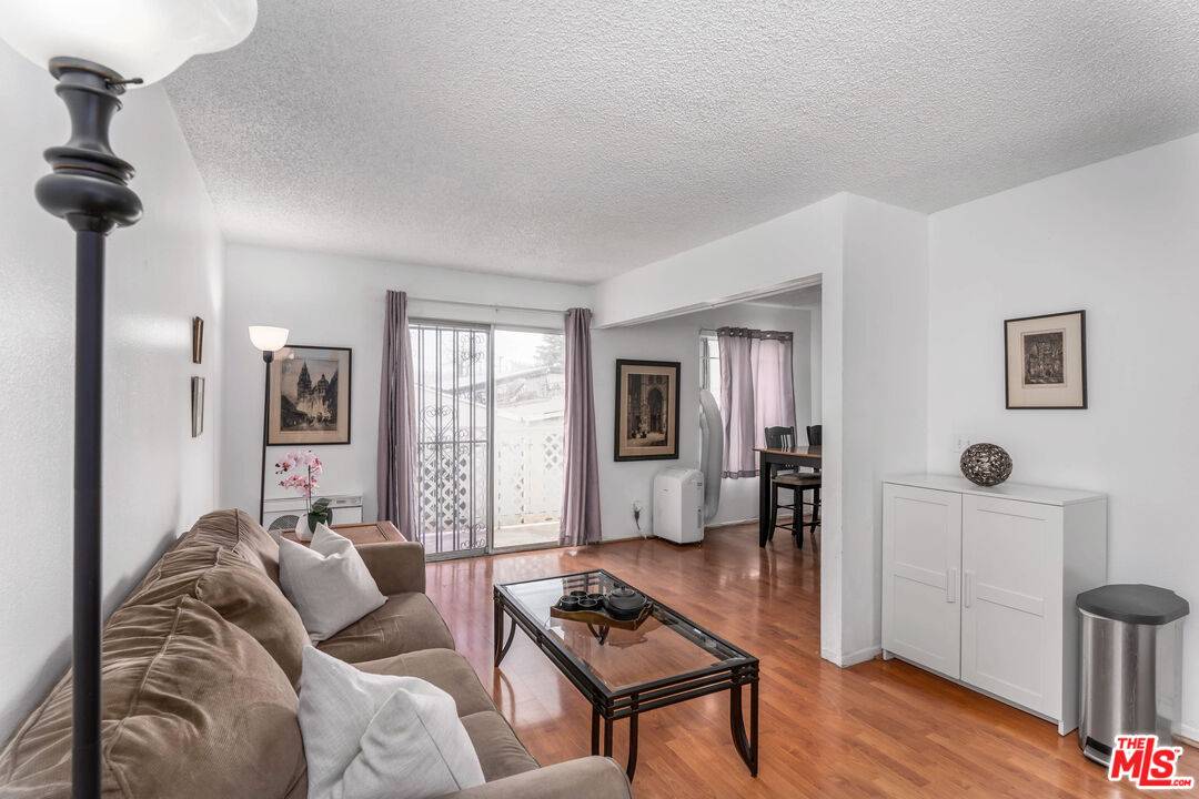 3734 S Canfield Ave 1BR La